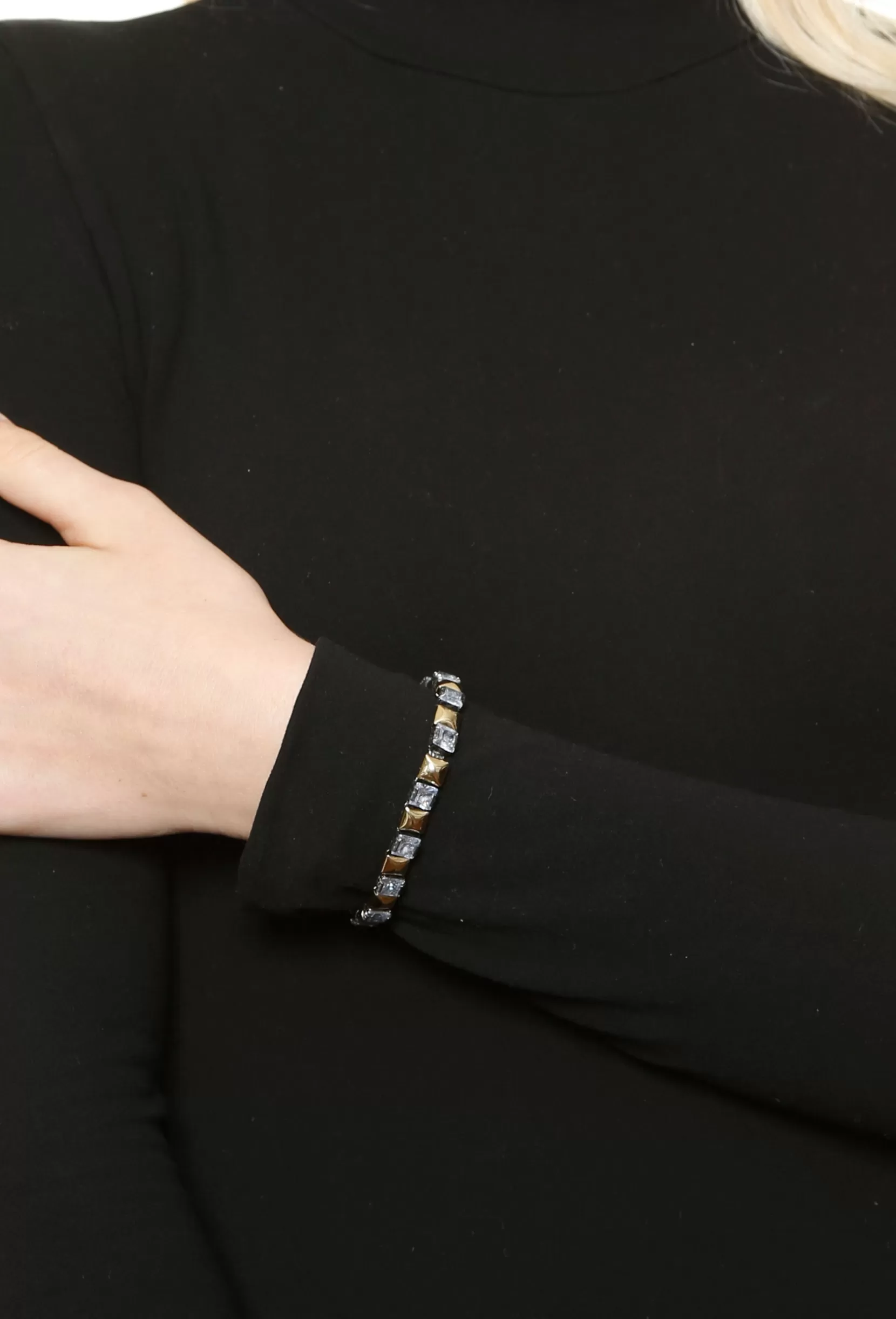 Online Rada Stud Bracelet - Bracelets